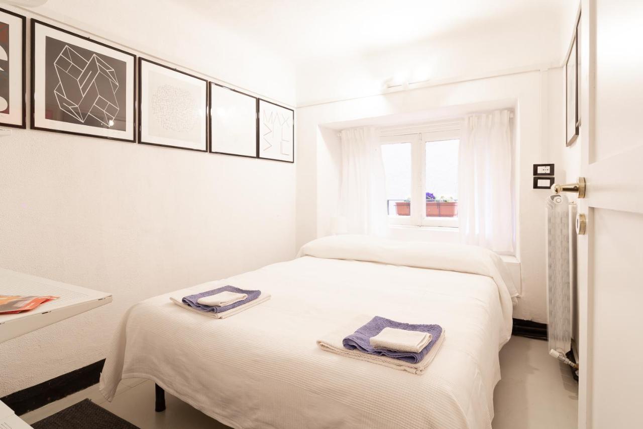 B&B La Casa Del Cuoco - Piccola Camera Con Colazione In Appartamento Condiviso Con L'Host Genova Kültér fotó